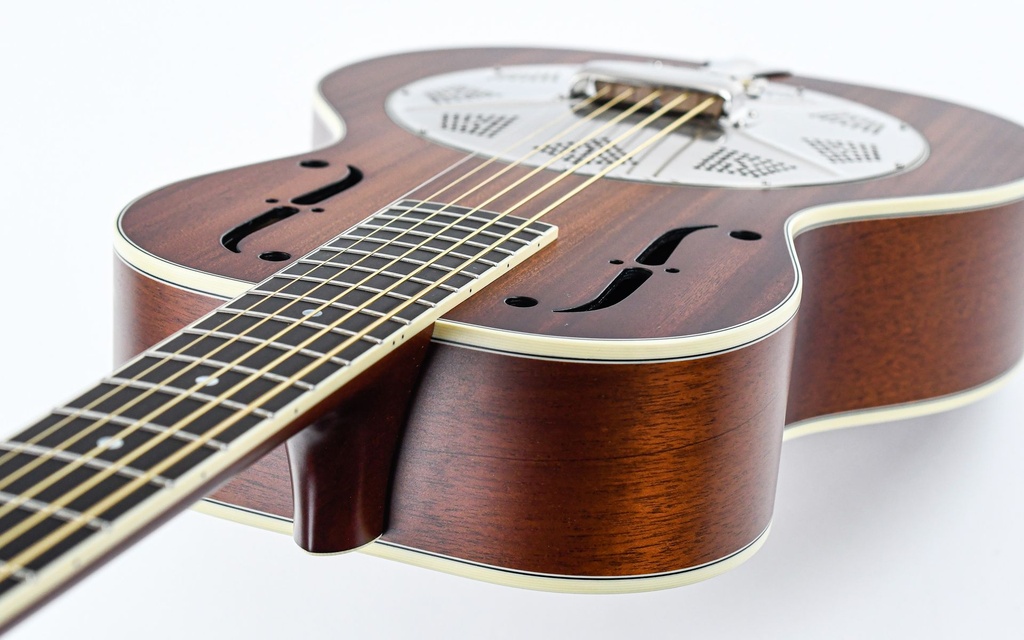 National El Trovador Baritone-8.jpg